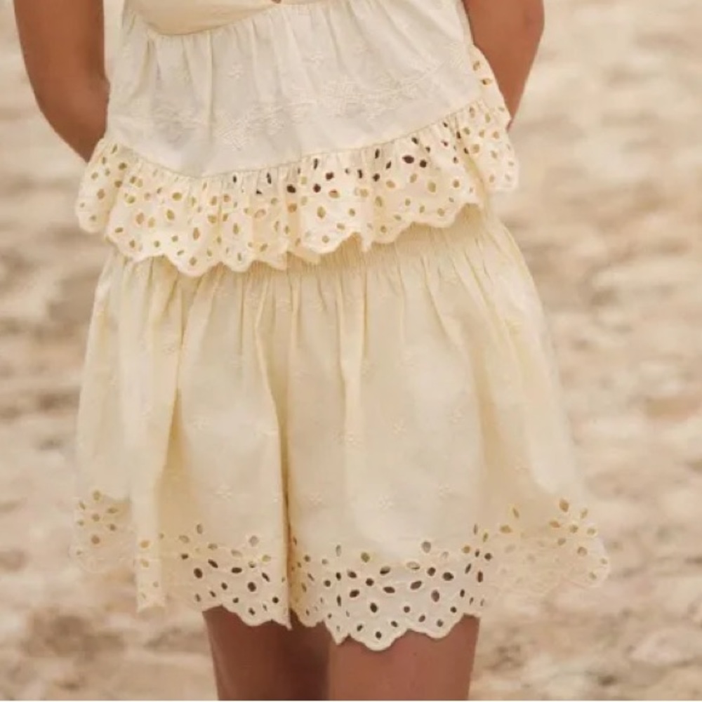 Zara embroidered eyelet shorts